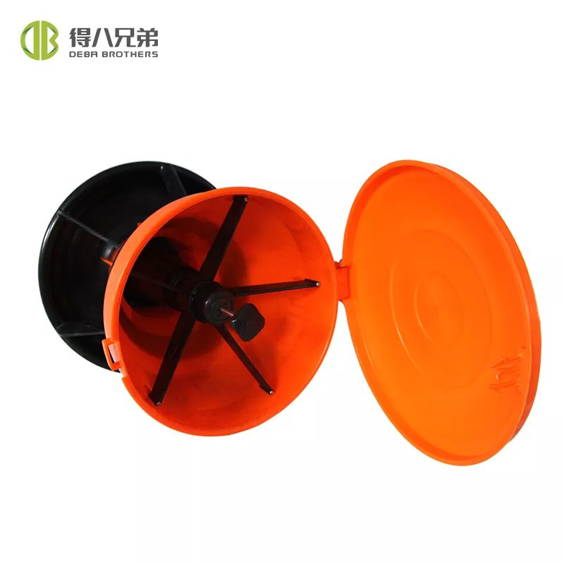 Domuz Yavrusu Otomatik Besleme Teknesi